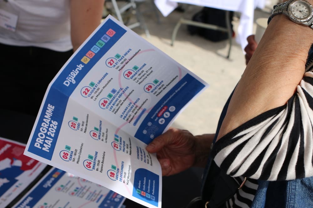 programme du mois de mai en main